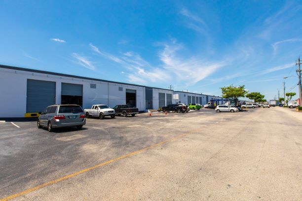 More Photos Of 6146-6188 NW 74th Ave, Miami Warehouse For Lease