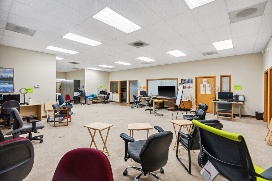 More Photos Of 126 15th St SE, Puyallup Medical For Lease