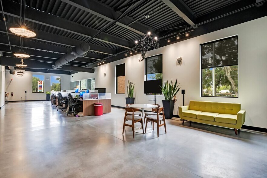 More Photos Of 311 N Cumberland Ave, Ocoee Office For Sale