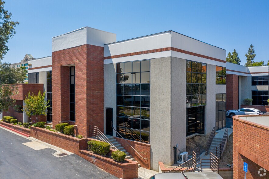 More Photos Of 6044 Cornerstone Ct W, San Diego Unknown For Lease