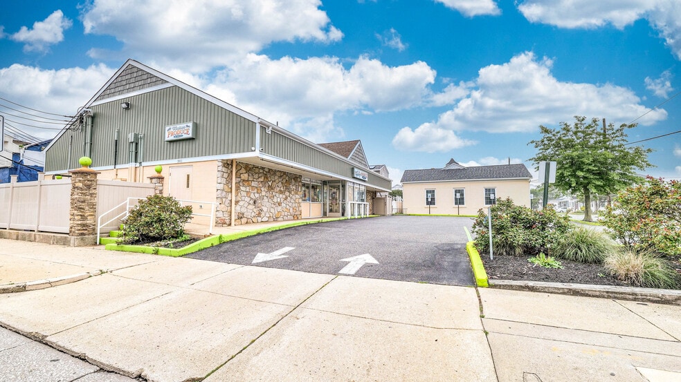 More Photos Of 301 N Dorset Ave, Ventnor City Freestanding For Sale