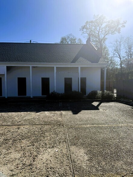 More Photos Of 9244 Florida Blvd, Baton Rouge Loft Creative Space For Lease