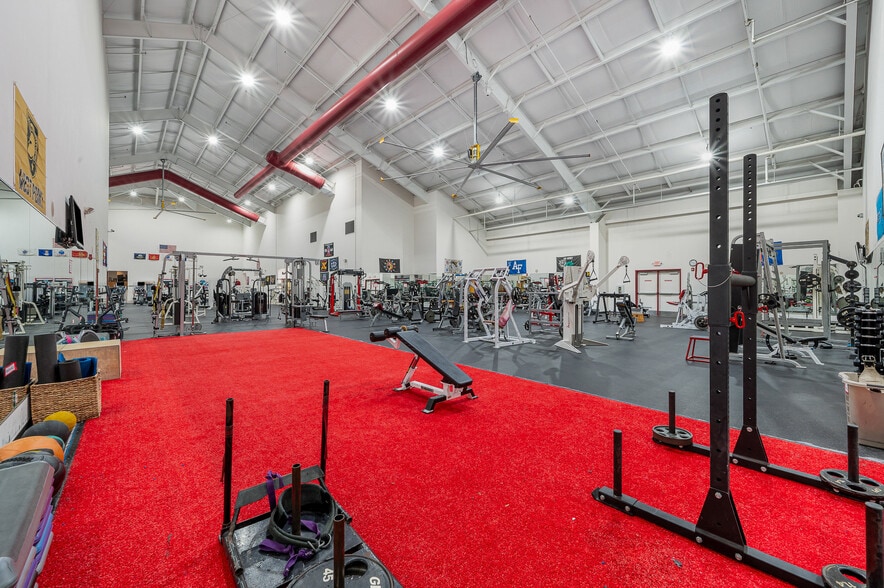 More Photos Of 10030 Callabridge Ct, Charlotte Freestanding For Sale