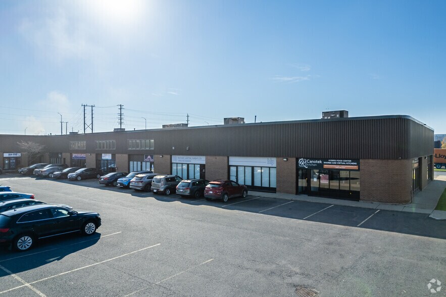 More Photos Of 5370 Canotek Rd, Ottawa Showroom For Lease