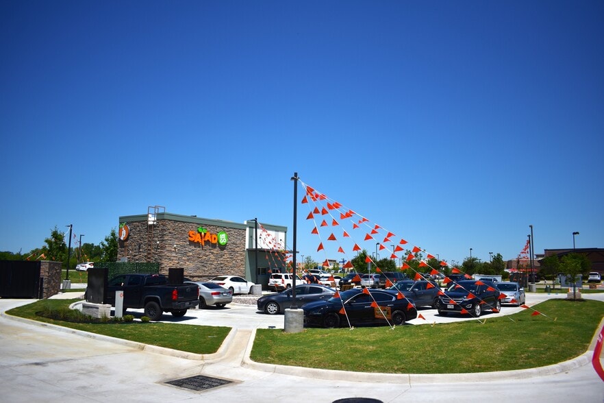 More Photos Of 2120 Rio Grande Blvd, Euless General Retail For Lease