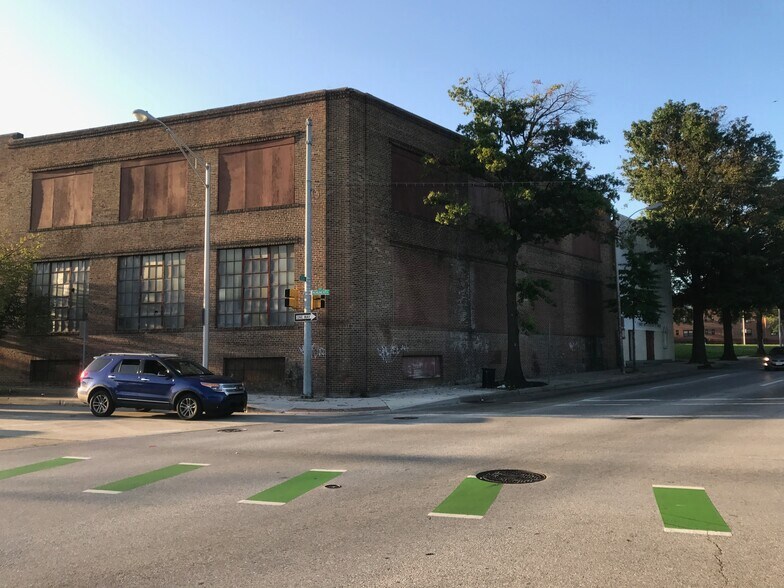 More Photos Of 926-938 E Monument St, Baltimore Warehouse For Sale