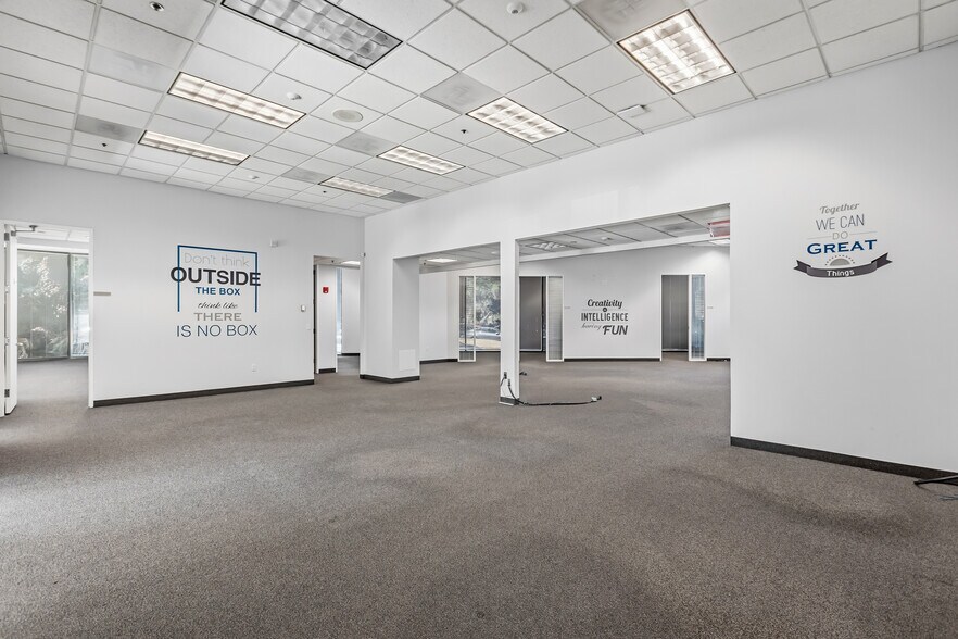 More Photos Of , Orlando Office For Sale