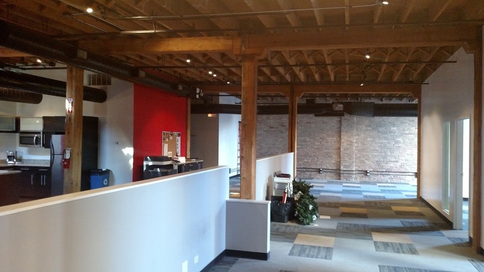 More Photos Of 216 S Jefferson St, Chicago Loft Creative Space For Sale