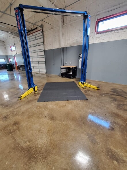More Photos Of 428 Anchor St, Corpus Christi Industrial For Lease