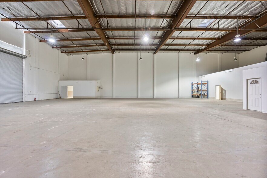 More Photos Of 3106 E Garvey Ave, West Covina Service For Sale