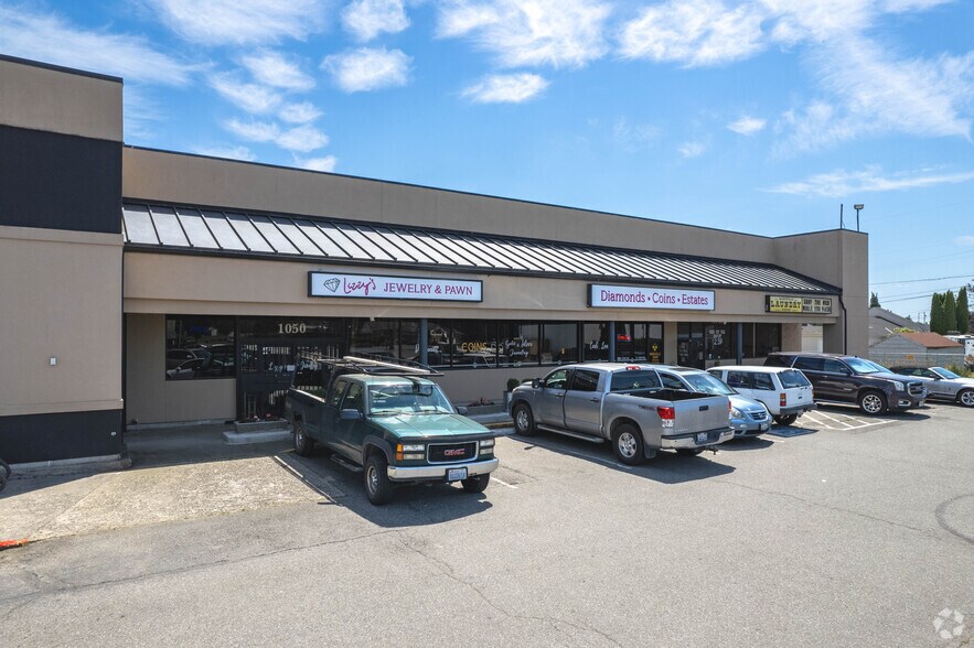 More Photos Of 1048-1052 State Ave, Marysville Storefront For Sale