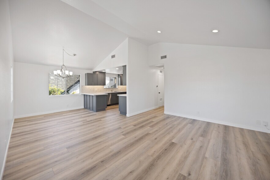 More Photos Of 422 Parkman Ave, Los Angeles Apartments For Sale