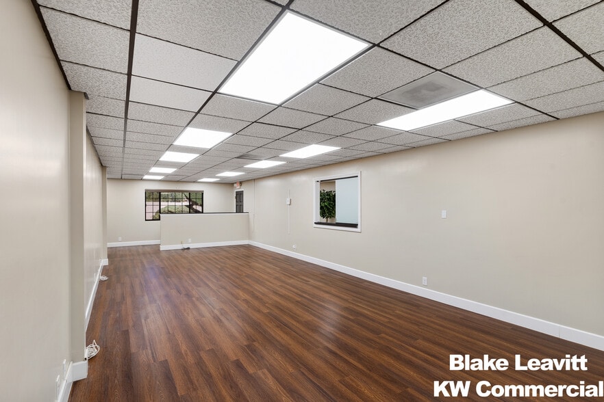 More Photos Of 510 S 9th St, Las Vegas Office For Sale