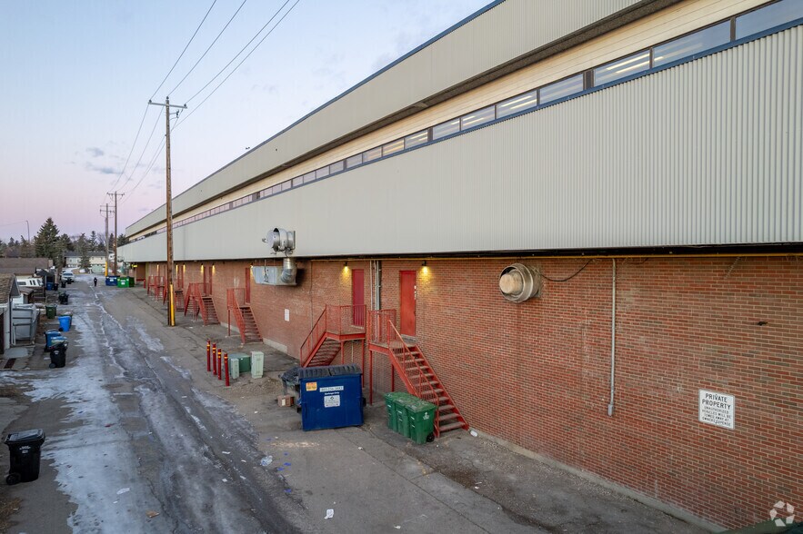 More Photos Of 5401 Temple Dr NE, Calgary Storefront Retail Office For Lease