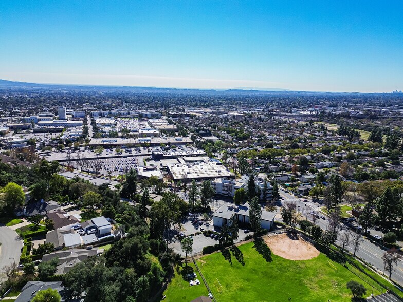 More Photos Of 670 N Rosemead Blvd, Pasadena Loft Creative Space For Sale