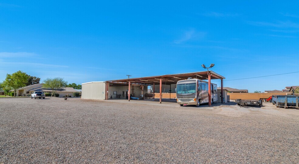 More Photos Of 18107 W Dunlap Rd, Goodyear Contractor Storage Yard For Sale