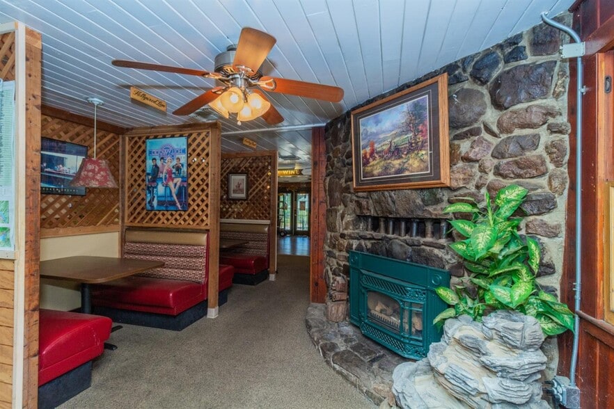 More Photos Of 23117 Tollhouse Rd, Clovis Restaurant For Sale