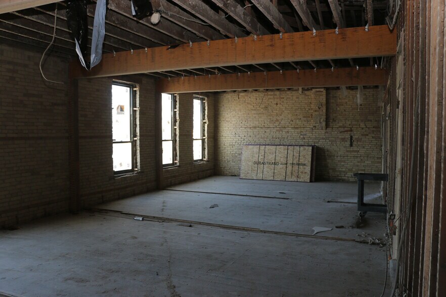 More Photos Of 610 Front St, Casselton Office For Lease