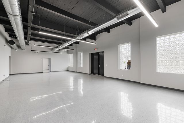 More Photos Of 20530 Hoover Rd, Detroit Warehouse For Lease