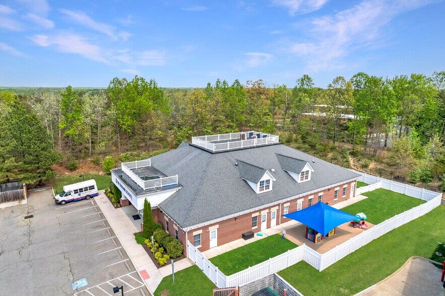 More Photos Of 12405 Cape Cod Ct, Lake Ridge Daycare Center For Sale