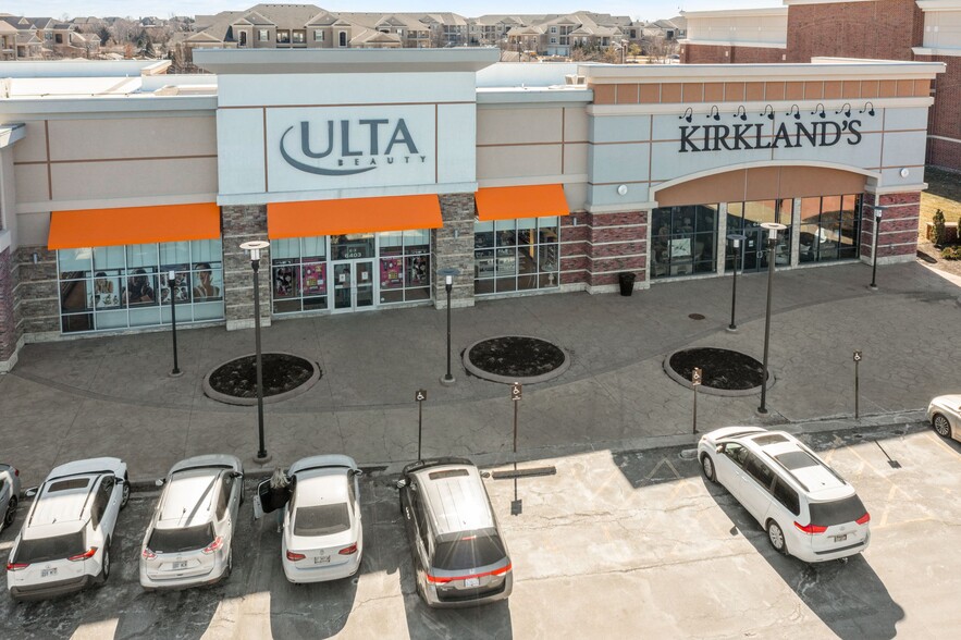More Photos Of 6403 W 135th St, Overland Park Storefront For Lease