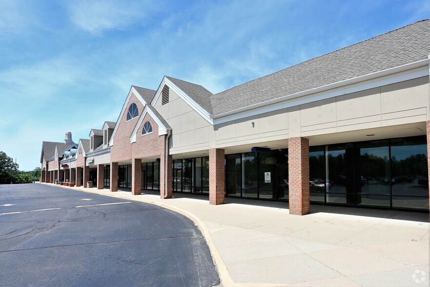 More Photos Of 4755-4901 Haggerty Rd, West Bloomfield Unknown For Lease