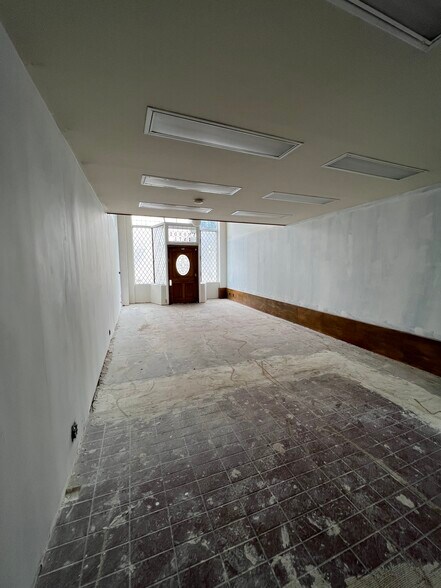 More Photos Of 245-251 S Robertson Blvd, Beverly Hills Storefront Retail Office For Lease