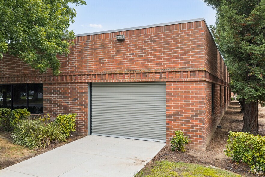 More Photos Of 11130 Sun Center Dr, Rancho Cordova Industrial For Sale