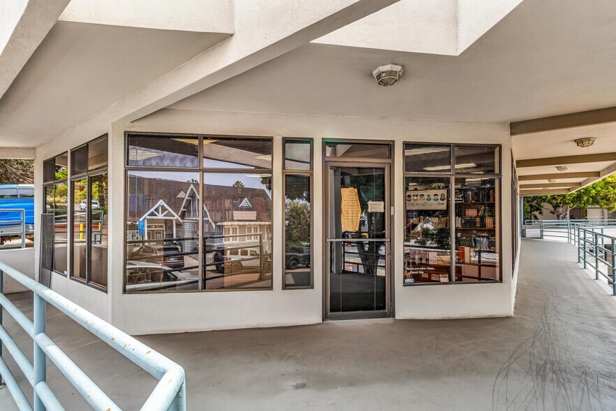 More Photos Of 1237 Camino Del Mar, Del Mar Office Residential For Sale