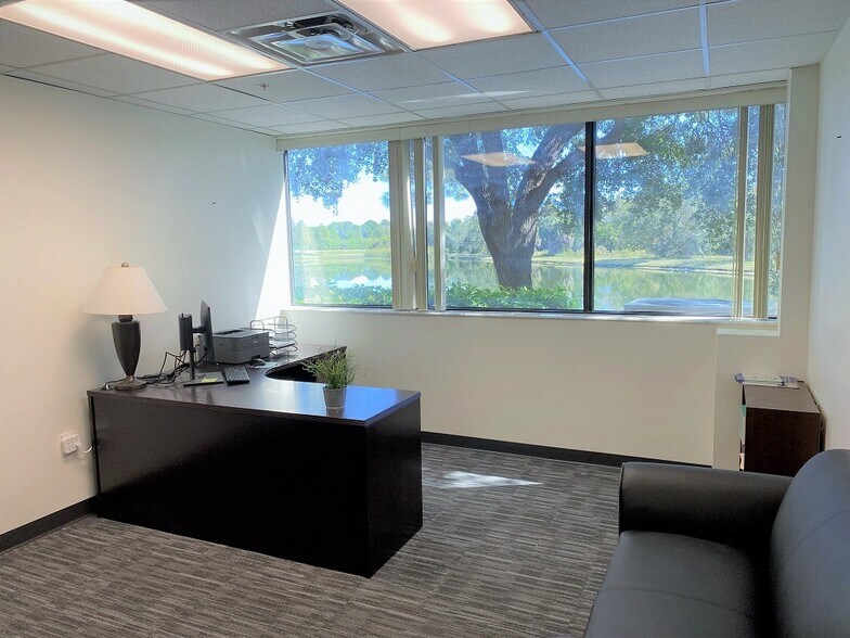 More Photos Of 12425 28th St N, Saint Petersburg Office For Lease