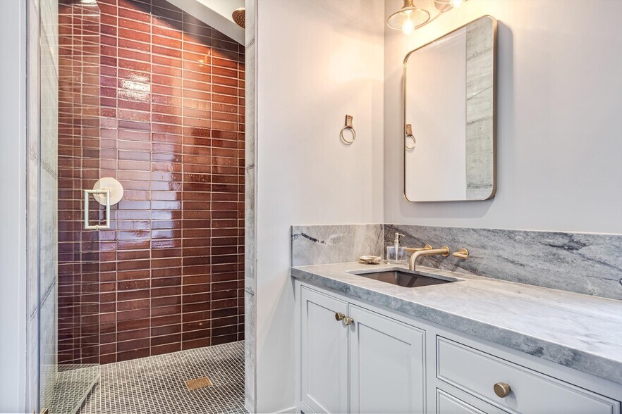 More Photos Of 1229 Grove St, Healdsburg Warehouse For Sale