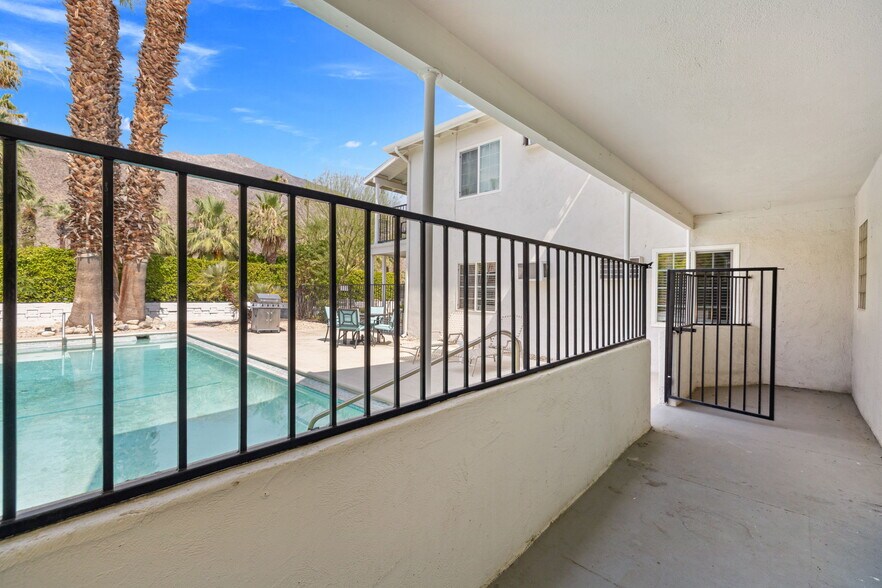 More Photos Of 1674 S Via Salida, Palm Springs Apartments For Sale