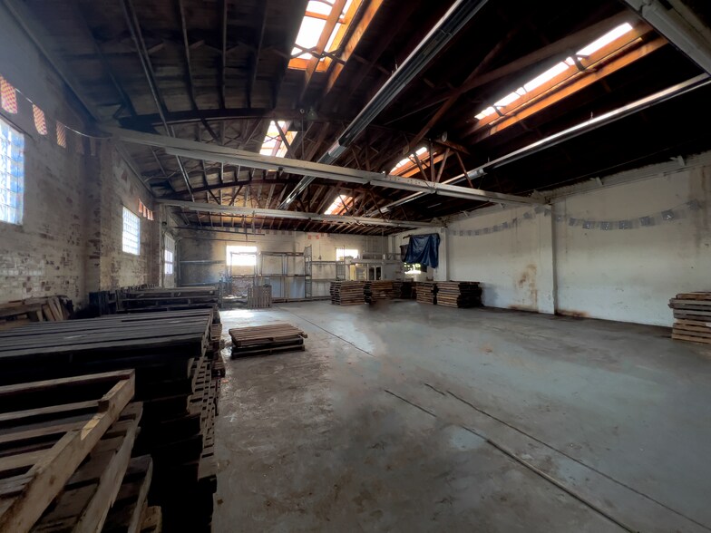 More Photos Of 7829-7839 W Grand Ave, Elmwood Park Warehouse For Sale