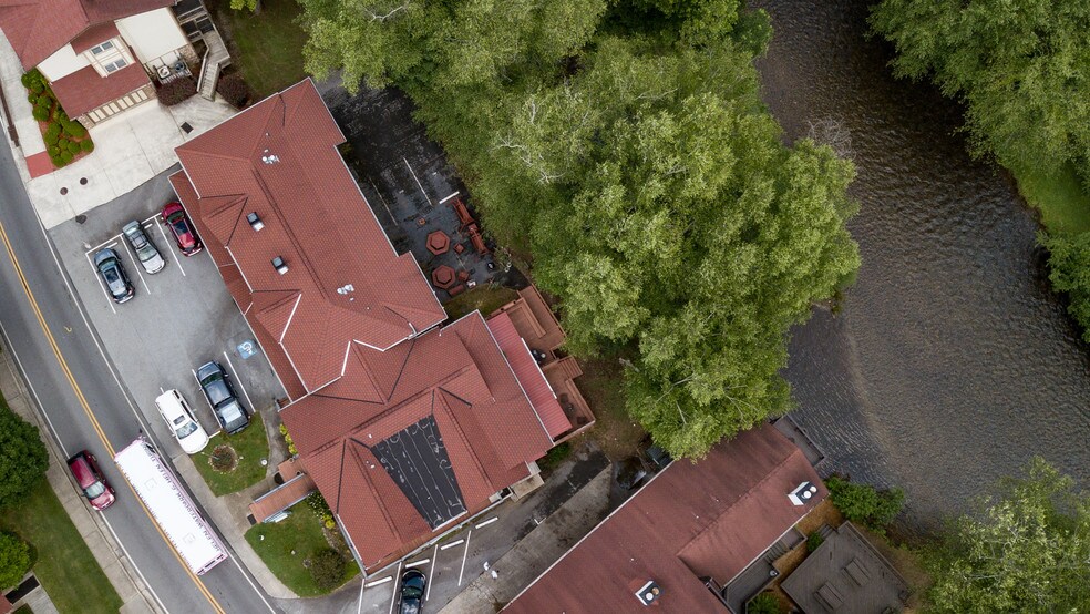 More Photos Of 892 Edelweiss Strasse, Helen Hotel For Sale