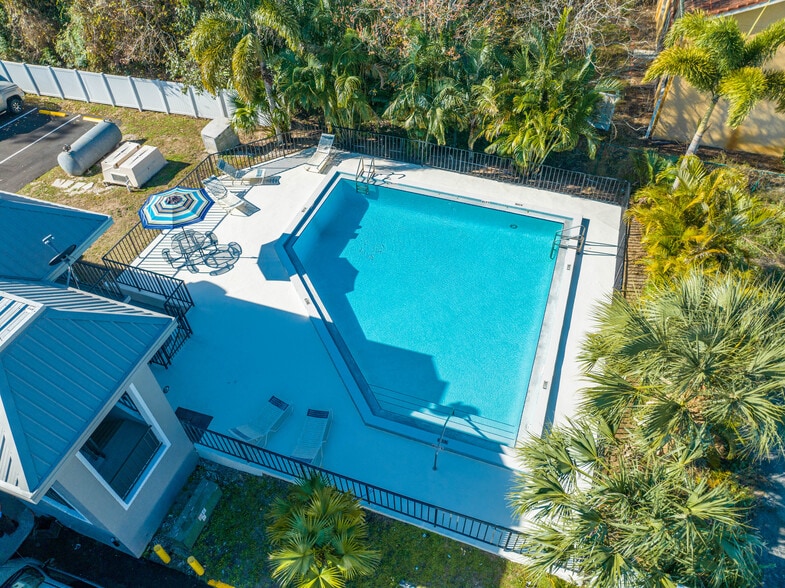 More Photos Of 4624 W Irlo Bronson Memorial Hwy, Kissimmee Hotel For Sale