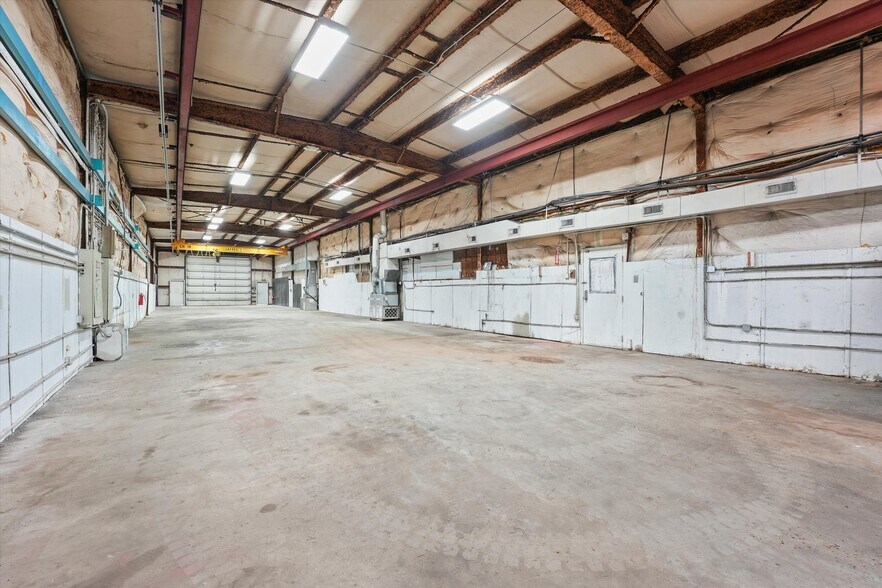 More Photos Of 12502 FM 529 Rd, Houston Manufacturing For Lease