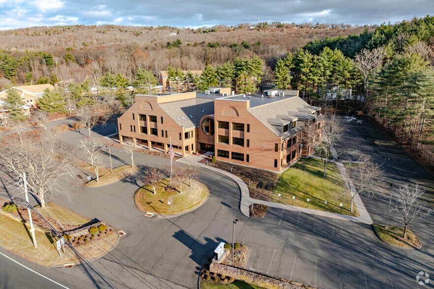 More Photos Of 22 Waterville Rd, Avon Medical For Sale