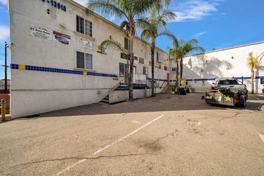 More Photos Of 13516 Telegraph Rd, Whittier Auto Repair For Sale