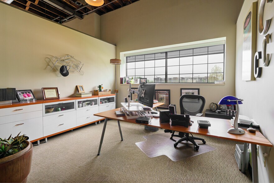 More Photos Of 815 Grandview Ave, Columbus Loft Creative Space For Sale