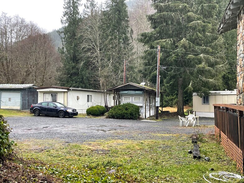 More Photos Of 8598 US Highway 12, Glenoma Apartments For Sale