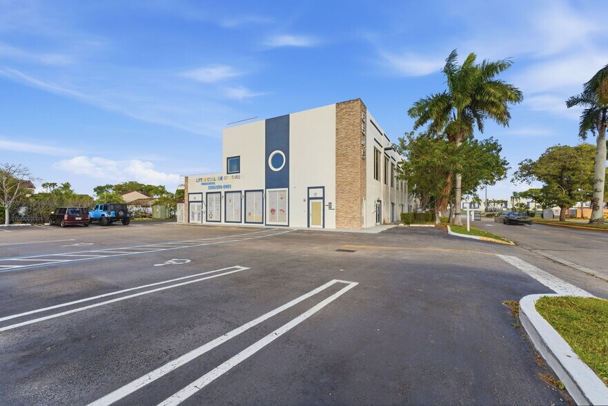 Primary Photo Of 6545 NW 169th St, Hialeah Medical For Sale