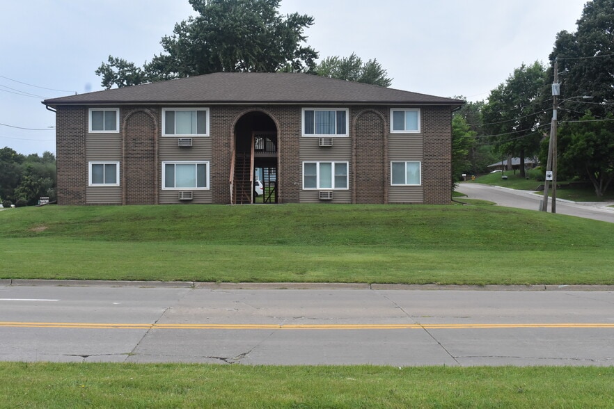 More Photos Of 3274 E Euclid Ave, Des Moines Apartments For Sale
