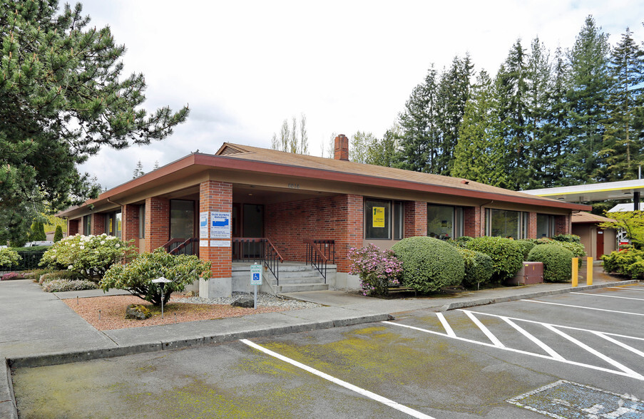 Primary Photo Of 6016-6026 204th St SW, Lynnwood Flex For Lease