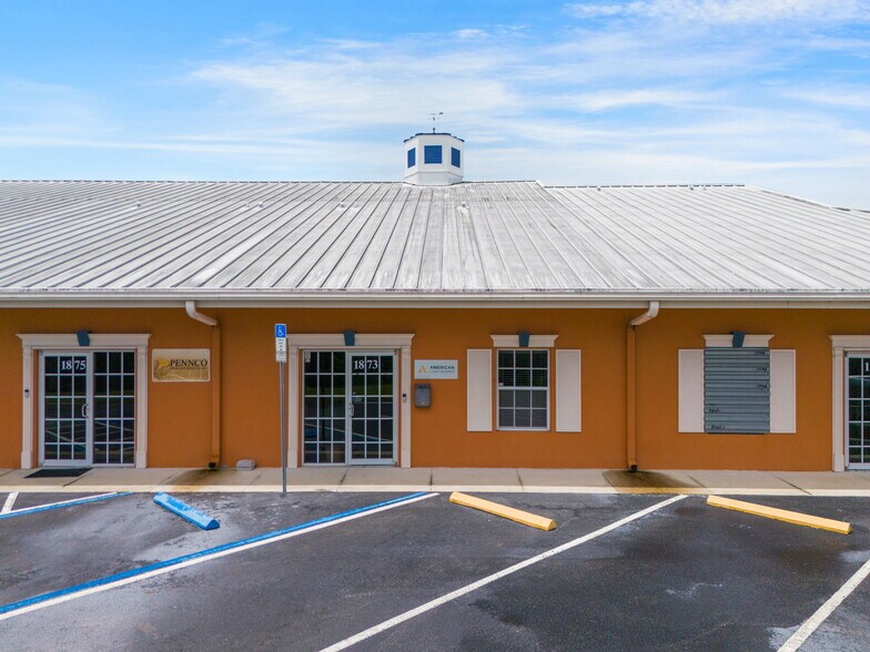 More Photos Of 1867-1881 Porter Lake Dr, Sarasota Warehouse For Sale
