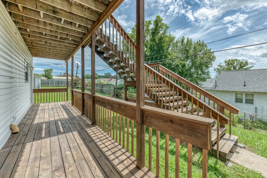 More Photos Of 1300 Holyoke St, Kingsport Apartments For Sale