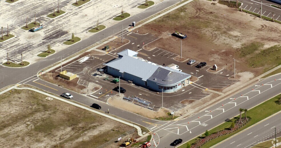 More Photos Of 335 Beachfront Dr, Saint Johns Freestanding For Lease
