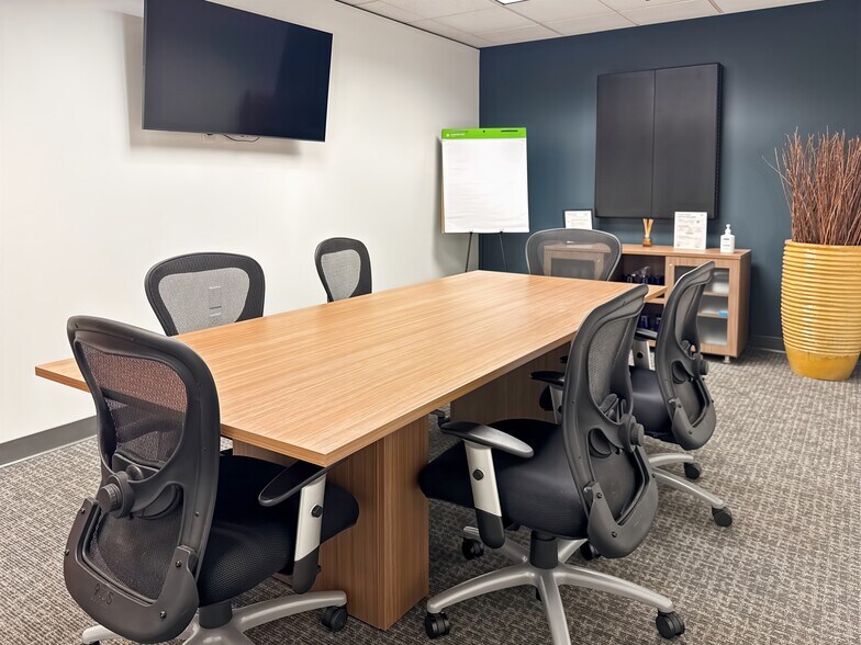 More Photos Of 1500 NW Bethany Blvd, Beaverton Coworking Space