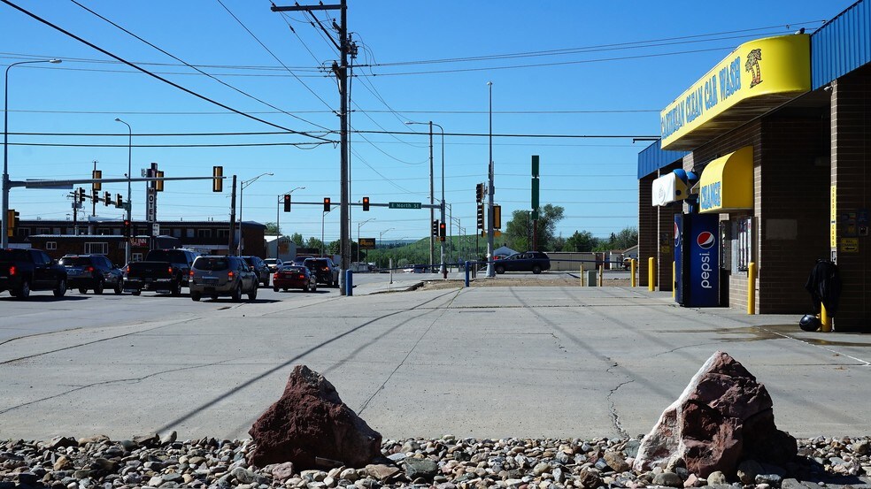 More Photos Of 623 N Lacrosse St, Rapid City Carwash For Sale