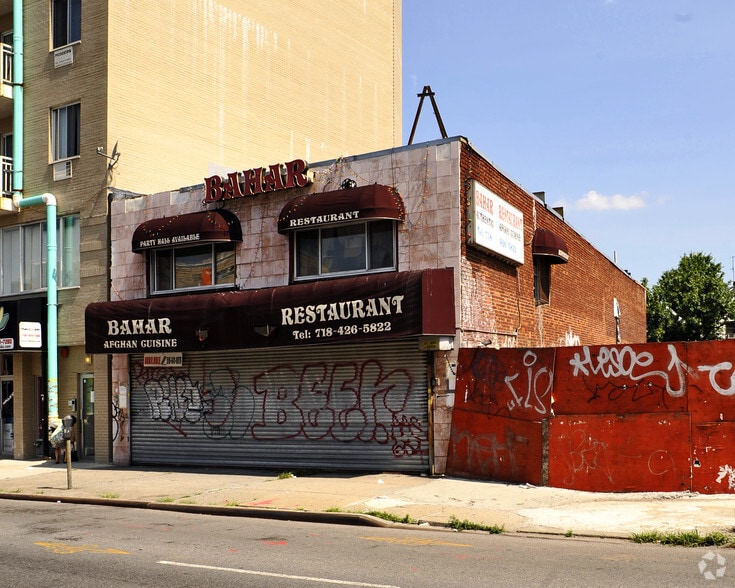 More Photos Of 8219 Queens Blvd, Elmhurst General Retail For Sale