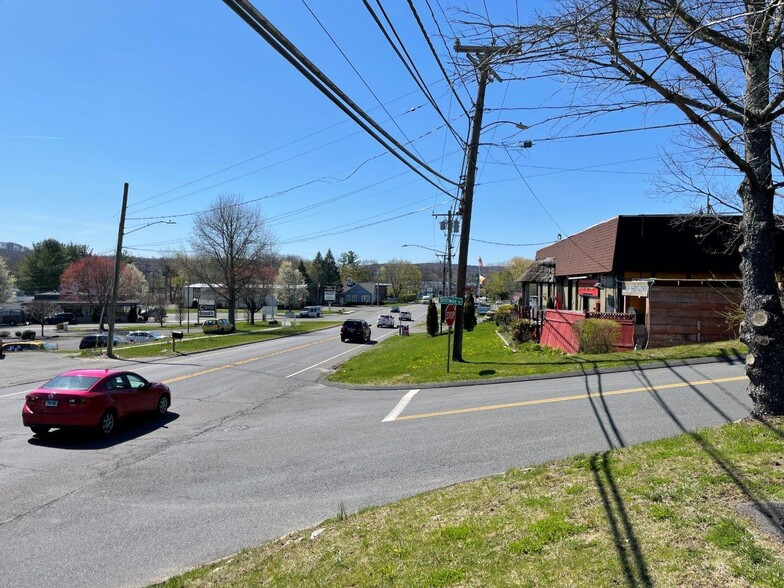 Primary Photo Of 39 Mill Plain Rd, Danbury Office For Sale